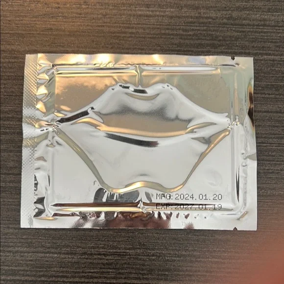 Coated Canvas Floral Print Makeup Case with Pink Lip Mask NWT - Picture 3 of 5